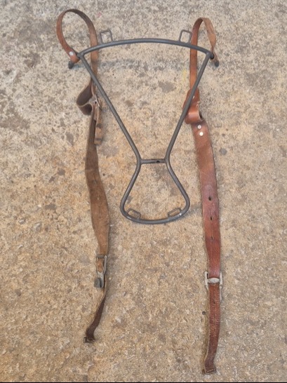 armazon silla hipica metal piel 10x37x43 1u